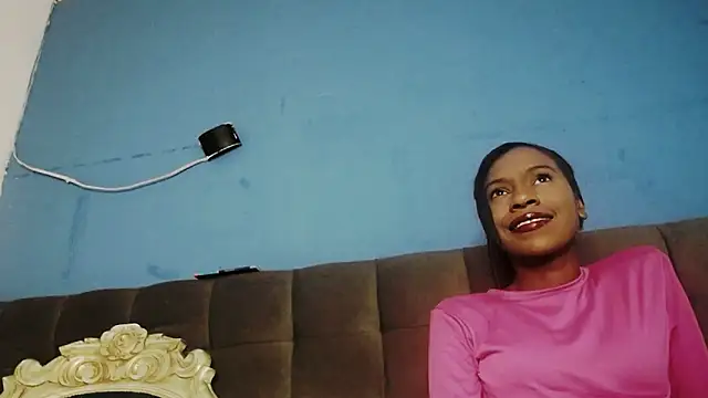 Aliis Love online show from November 2025 12:32:02 AM