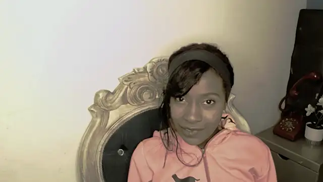 Aliis Love online show from November 2025 07:47:01 PM