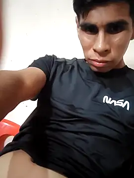 Snapshot of Jorge111235 chatting on November 2025 10:24:01 PM Jorge111235 online show from November 2025 10:24:01 PM