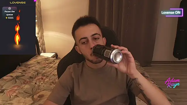 adamrayn online show from December 2025 09:53:01 PM