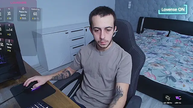 adamrayn online show from November 2025 09:57:01 AM