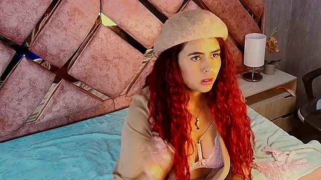 aprilrussell  online show from November 2025 01:05:01 PM