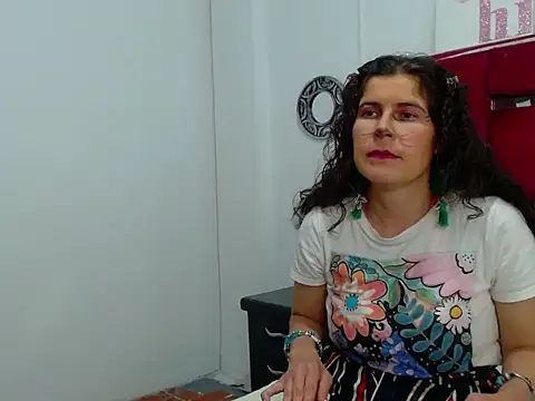 AubreyJoy online show from November 2025 07:30:02 PM