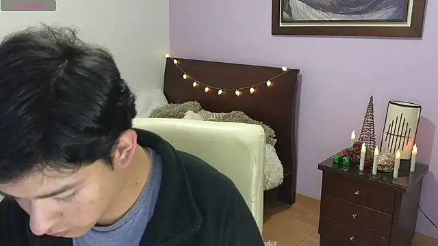 Snapshot of bottomtwink33 chatting on November 2025 03:10:02 AM bottomtwink33 online show from November 2025 03:10:02 AM