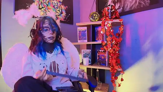 luxiel  online show from February 2026 10:32:01 PM