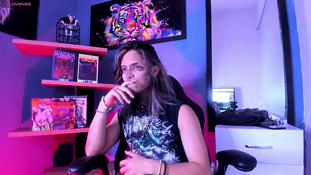 luxiel  online show from December 2025 10:42:01 PM