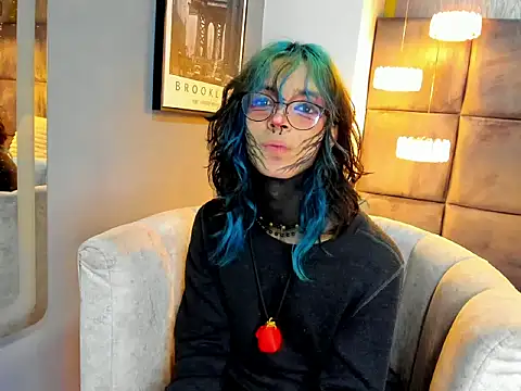 luxiel  online show from March 2026 09:06:01 PM