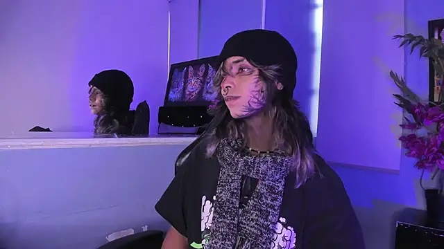 luxiel  online show from December 2025 09:36:02 PM