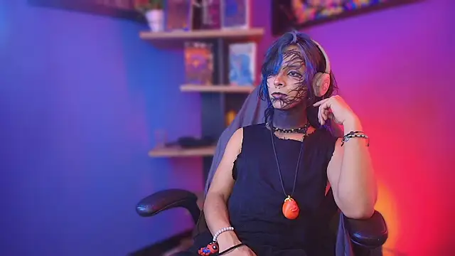 luxiel  online show from March 2026 10:55:02 PM