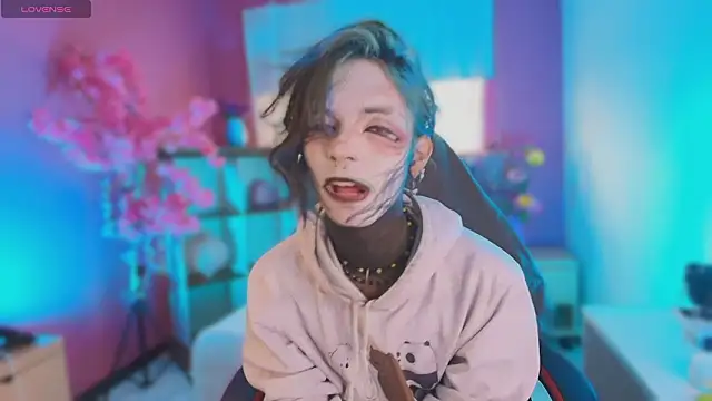 luxiel  online show from March 2026 09:38:02 PM