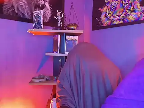 luxiel  online show from February 2026 11:48:02 PM