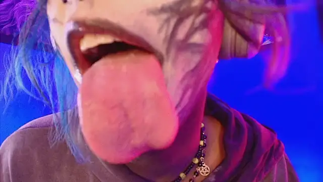 luxiel  online show from March 2026 11:21:01 PM