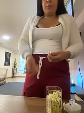 LorieFerrer online show from September 2025 01:14:01 PM