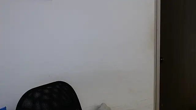 LorieFerrer online show from March 2025 01:03:01 PM