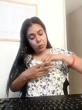 LorieFerrer online show from February 2025 05:18:02 PM