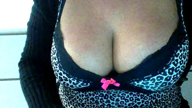 cleo094 online show from November 2025 04:56:01 AM