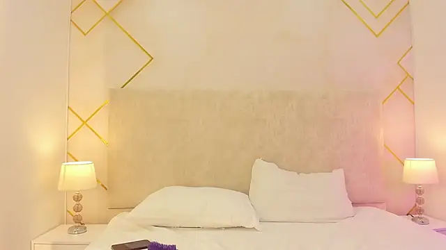 isaa and juanjo online show from November 2025 04:02:01 AM