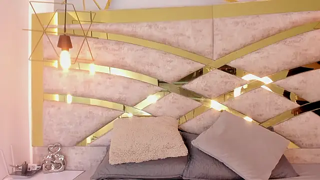 isaa and juanjo online show from February 2026 04:23:01 AM