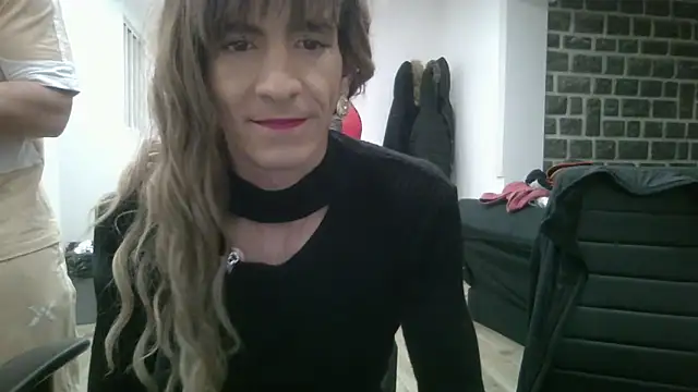 Snapshot of samia42 chatting on November 2025 10:02:02 PM samia42 online show from November 2025 10:02:02 PM