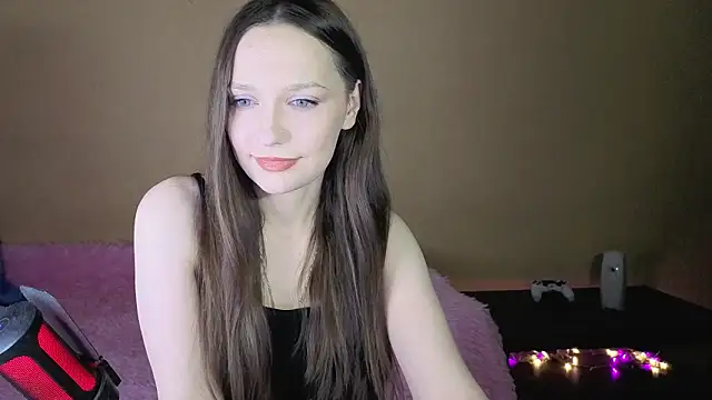 Mia Montary online show from November 2025 11:32:01 AM