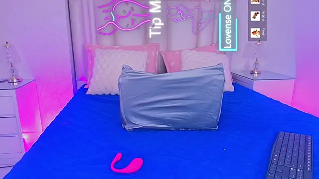 alanarose18 online show from March 2026 07:25:02 PM