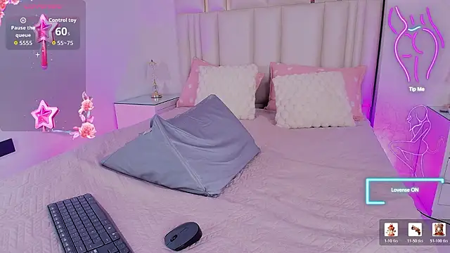 alanarose18 online show from March 2026 07:18:02 PM