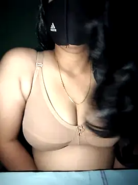 Hot--sexyGirl online show from December 2025 07:00:02 AM