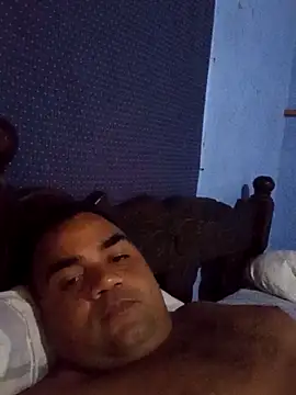 Snapshot of CUTE_V_LOVE chatting on November 2025 05:24:01 PM CUTE V LOVE online show from November 2025 05:24:01 PM