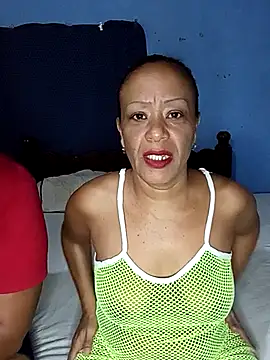 Snapshot of CUTE_V_LOVE chatting on December 2025 01:24:02 PM CUTE V LOVE online show from December 2025 01:24:02 PM