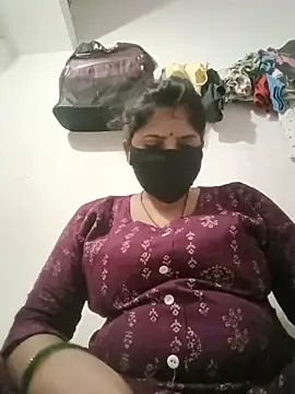 Snapshot of Janhvi_bhabhi_ji chatting on July 2026 09:49:02 AM Janhvi bhabhi ji online show from July 2026 09:49:02 AM