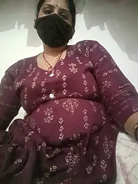 Snapshot of Janhvi_bhabhi_ji chatting on July 2026 08:03:02 AM Janhvi bhabhi ji online show from July 2026 08:03:02 AM