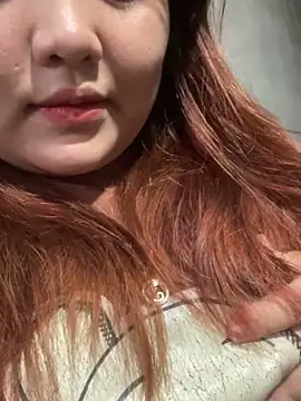 Snapshot of yangxinkyre chatting on November 2025 03:21:02 AM yangxinkyre online show from November 2025 03:21:02 AM