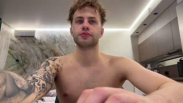 dominantrodri online show from May 2026 10:31:01 PM