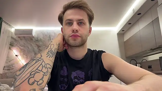 dominantrodri online show from May 2026 09:39:01 PM