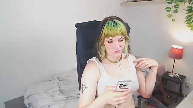 slutty violet online show from May 2026 03:37:02 PM