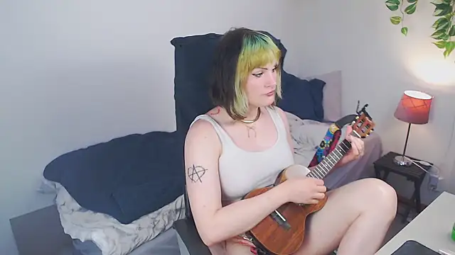 slutty violet online show from May 2026 01:05:02 PM