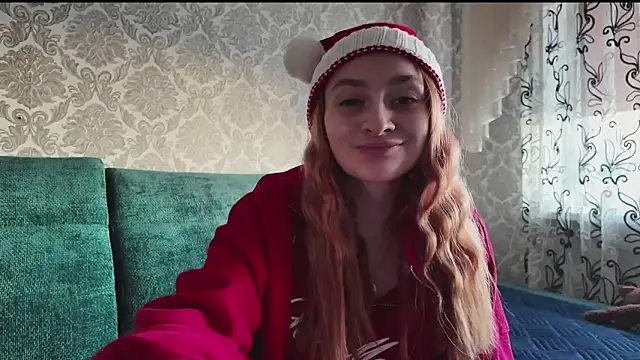 Snapshot of SweetLiaison chatting on December 2025 06:19:02 AM SweetLiaison online show from December 2025 06:19:02 AM