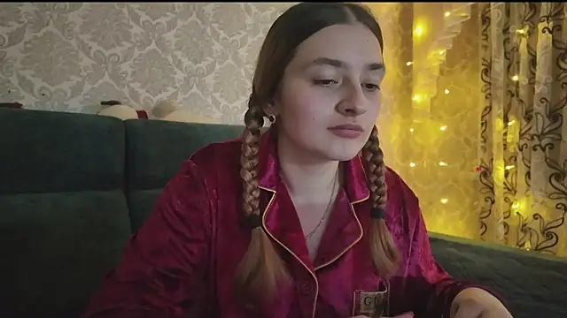 SweetLiaison online show from March 2026 05:52:02 PM