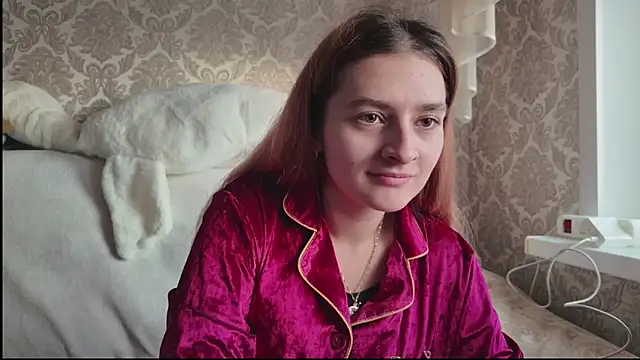 Snapshot of SweetLiaison chatting on November 2025 06:13:01 AM SweetLiaison online show from November 2025 06:13:01 AM