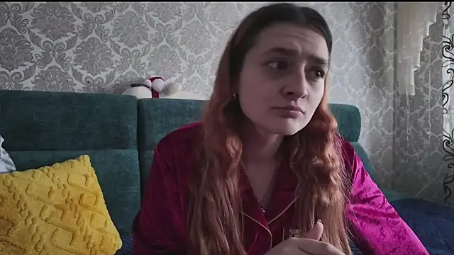 Snapshot of SweetLiaison chatting on February 2026 01:54:01 PM SweetLiaison online show from February 2026 01:54:01 PM