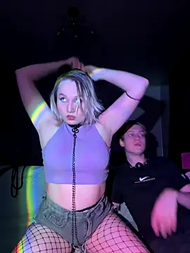 CrystaLuna69 online show from November 2025 01:28:01 AM