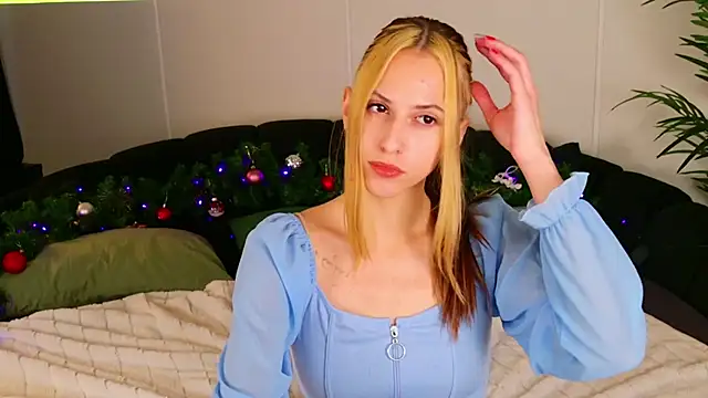 AriaBe11 online show from December 2025 07:11:01 AM