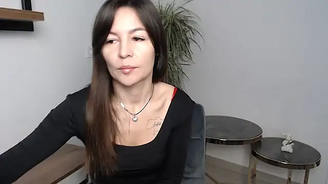 Veronichkaaa online show from December 2025 07:45:01 AM