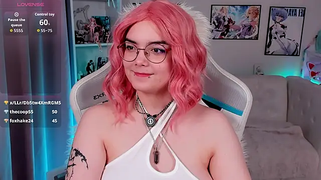 Lily  Evans online show from April 2026 07:14:01 AM