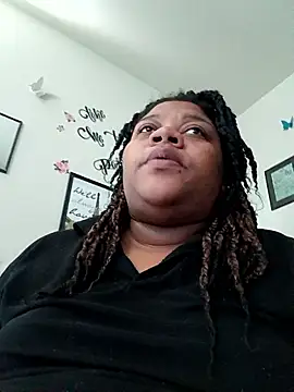 BigBody Dee online show from November 2025 02:43:02 PM