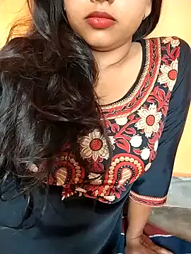 Sexy Divya   online show from May 2026 01:11:01 AM