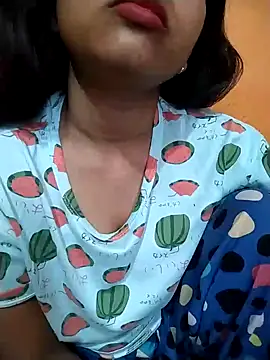 Sexy Divya   online show from April 2026 01:01:02 AM