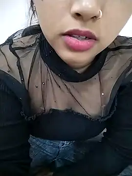 Sexy Divya   online show from December 2025 06:07:02 AM