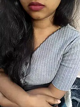 Sexy Divya   online show from March 2026 07:12:01 AM