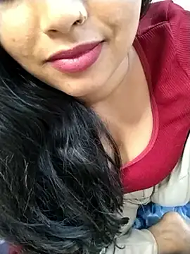 Sexy Divya   online show from May 2026 01:14:02 PM